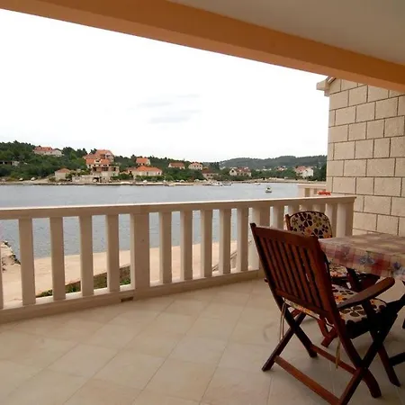 Sikluf-128-2 Apartment Lumbarda